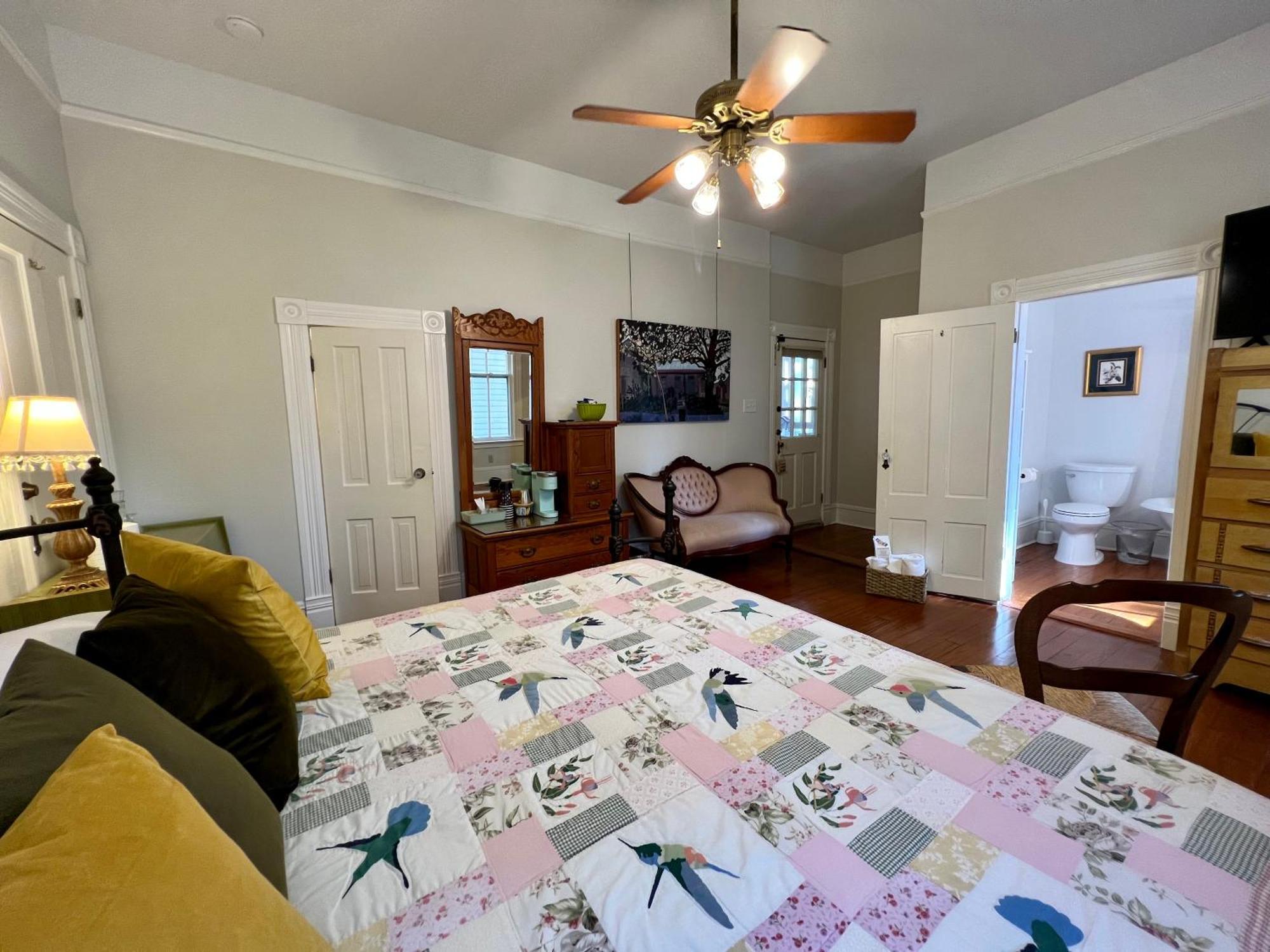 Brackenridge House Bed And Breakfast Сан Антонио Екстериор снимка