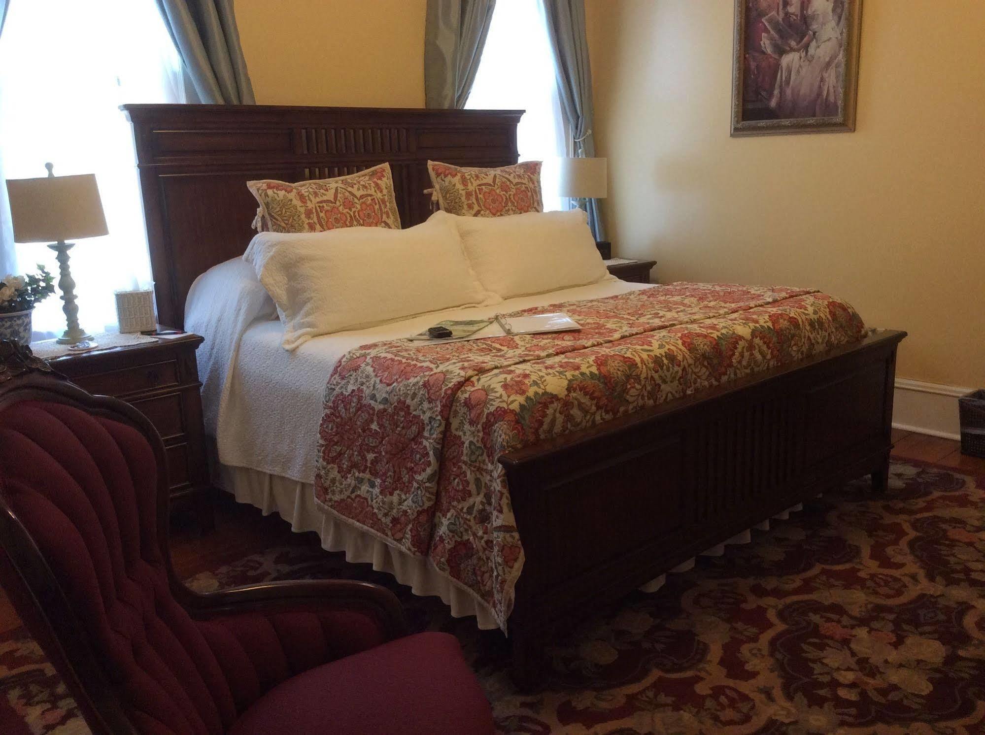 Brackenridge House Bed And Breakfast Сан Антонио Екстериор снимка